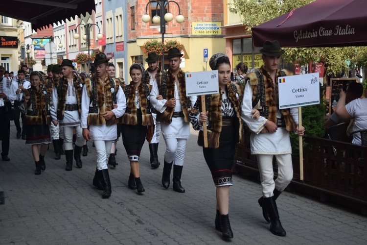 Folklorystyczny festiwal Bukowińskie Spotkania w Dzierżoniowie