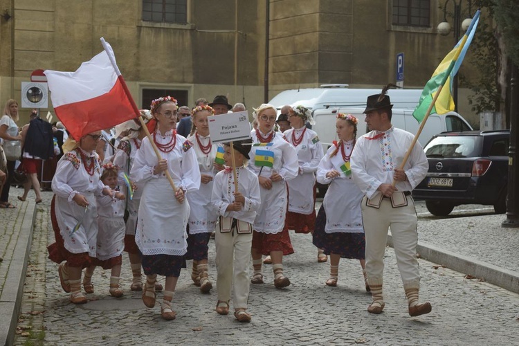 Folklorystyczny festiwal Bukowińskie Spotkania w Dzierżoniowie