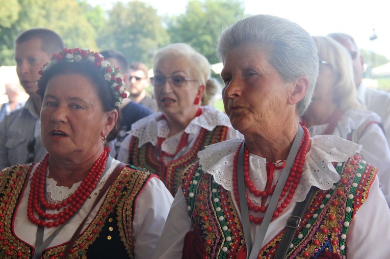 Święto plonów na krakowskich Błoniach