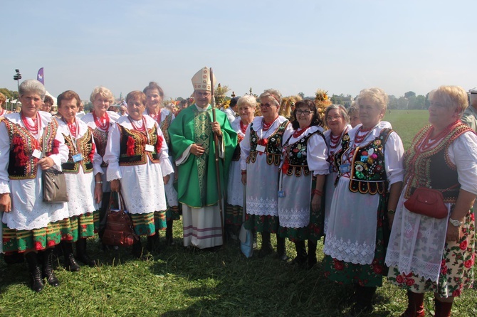 Święto plonów na krakowskich Błoniach