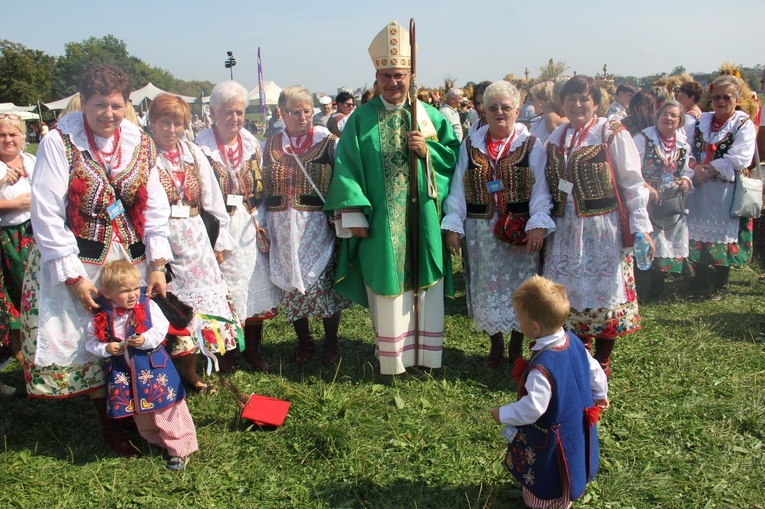 Święto plonów na krakowskich Błoniach