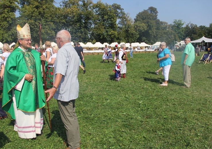 Święto plonów na krakowskich Błoniach