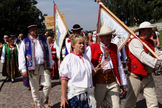 Msza św. na Wawelu i przemarsz z okazji 100-lecia Związku Podhalan