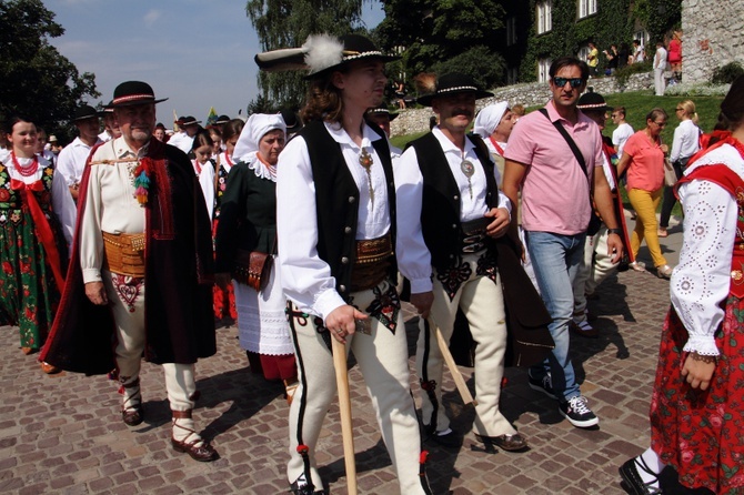 Msza św. na Wawelu i przemarsz z okazji 100-lecia Związku Podhalan