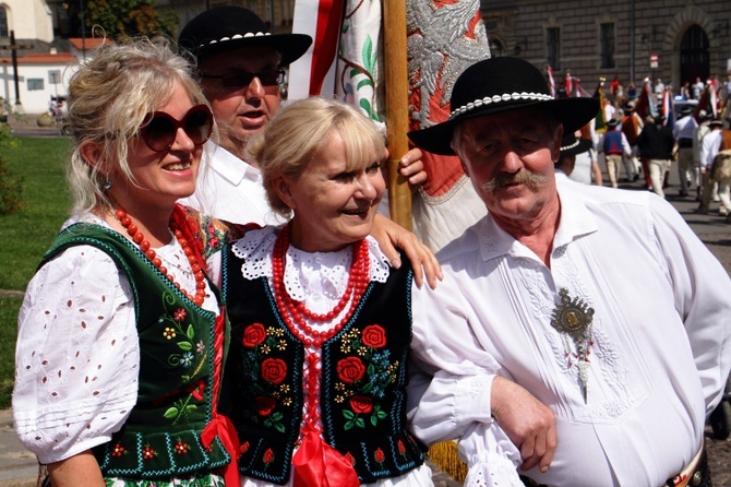 Msza św. na Wawelu i przemarsz z okazji 100-lecia Związku Podhalan