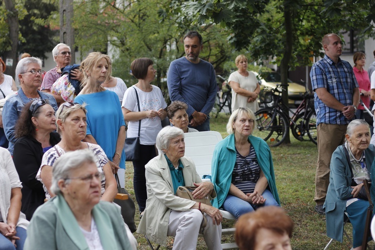 Msza św. przy kapliczce św. Rocha