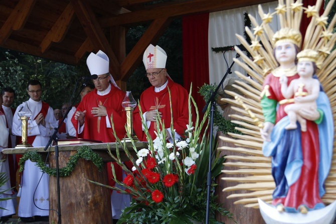 Msza św. Polaków, Czechów i Słowaków na Trzycatku