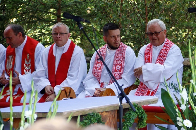 Msza św. Polaków, Czechów i Słowaków na Trzycatku