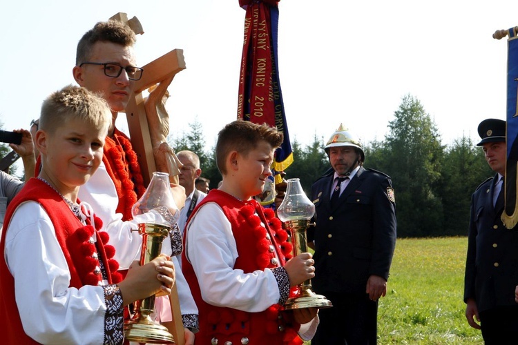 Msza św. Polaków, Czechów i Słowaków na Trzycatku