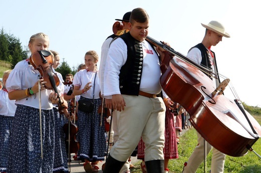 Msza św. Polaków, Czechów i Słowaków na Trzycatku