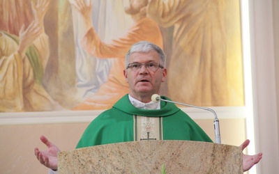 Ks. Marek Warchoł święcenia kapłańskie przyjął w 1991 r. 