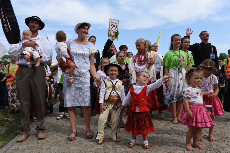 Grupa 22 - wejście