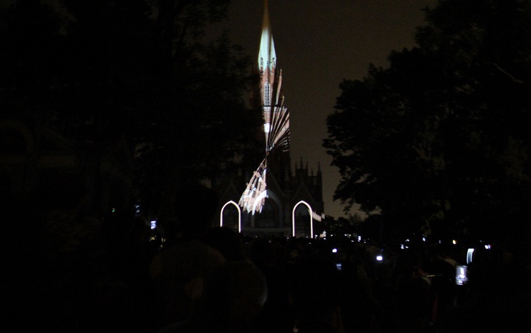 Mapping na kościele kalwaryjskim w Piekarach