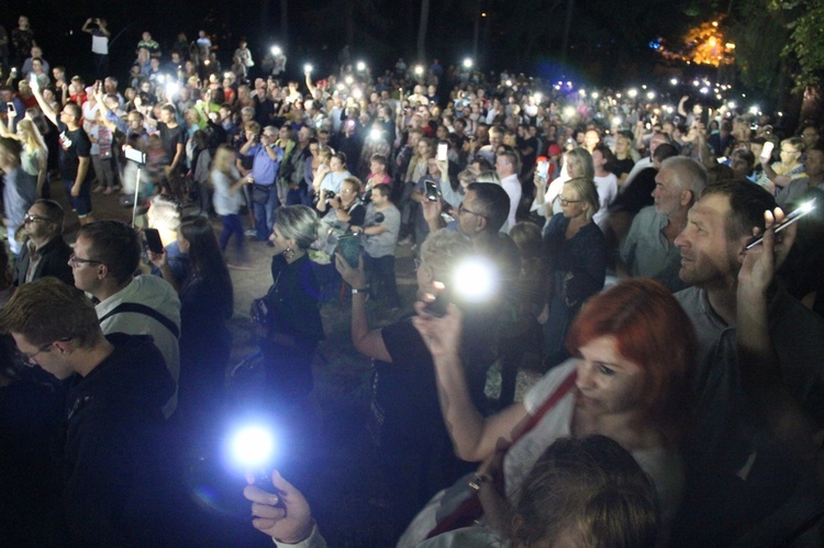 Mapping na kościele kalwaryjskim w Piekarach