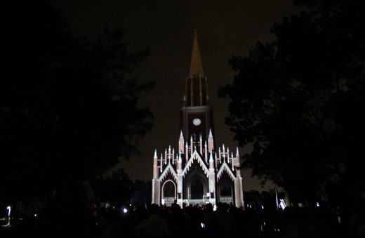 Mapping na kościele kalwaryjskim w Piekarach