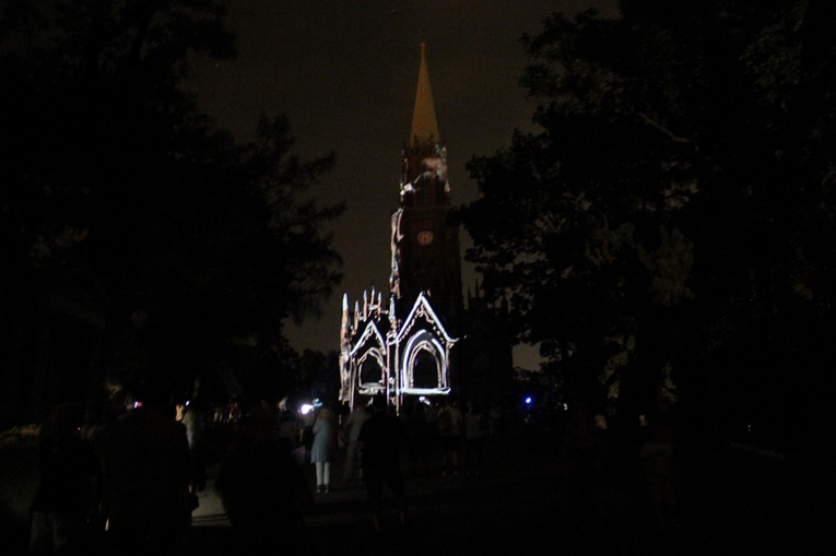 Mapping na kościele kalwaryjskim w Piekarach