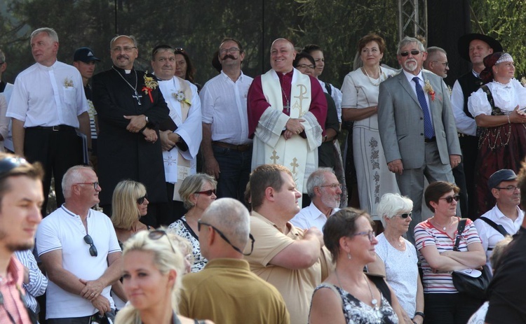 30. Jubileuszowe Dożynki Ekumeniczne w Brennej 2019 - korowód