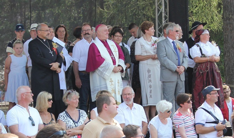 30. Jubileuszowe Dożynki Ekumeniczne w Brennej 2019 - korowód