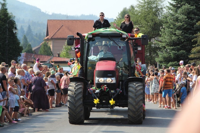 30. Jubileuszowe Dożynki Ekumeniczne w Brennej 2019 - korowód