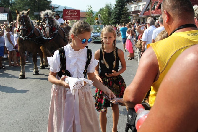 30. Jubileuszowe Dożynki Ekumeniczne w Brennej 2019 - korowód