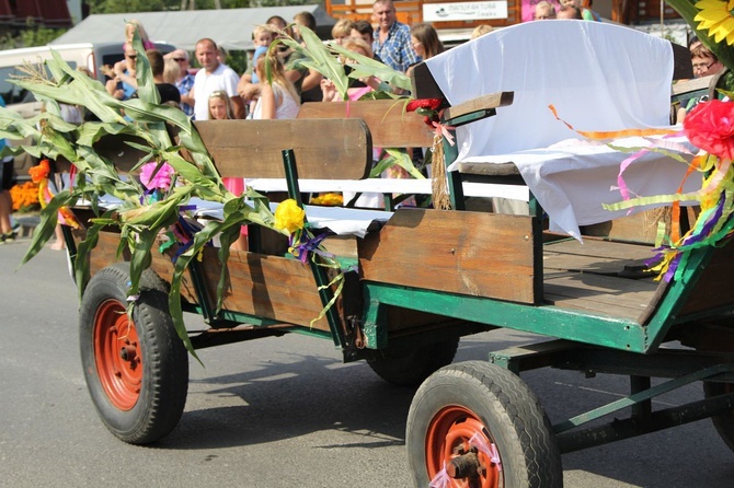 30. Jubileuszowe Dożynki Ekumeniczne w Brennej 2019 - korowód