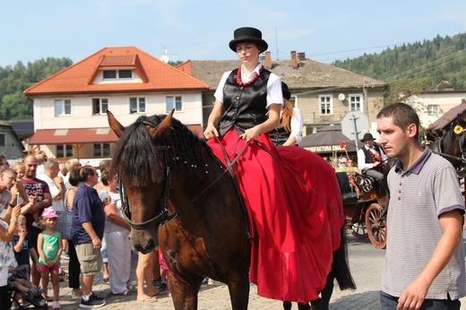 30. Jubileuszowe Dożynki Ekumeniczne w Brennej 2019 - korowód