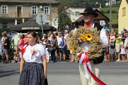 30. Jubileuszowe Dożynki Ekumeniczne w Brennej 2019 - korowód