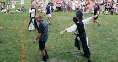 Festyn w klasztornych ogrodach