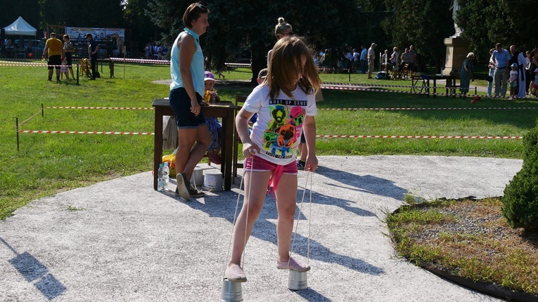 Festyn parafialny u cystersów