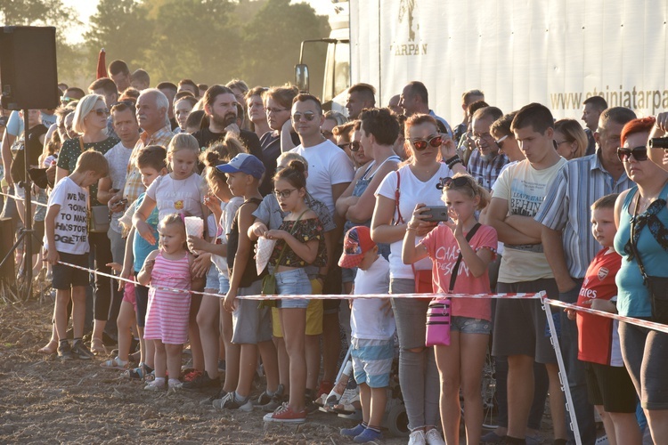 Piknik patriotyczny w Chojnowie k. Przasnysza