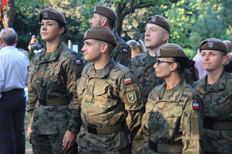 Obchody 73. rocznicy śmierci Danuty Siedzikówny "Inki" oraz Feliksa Selmanowicza "Zagończyka"