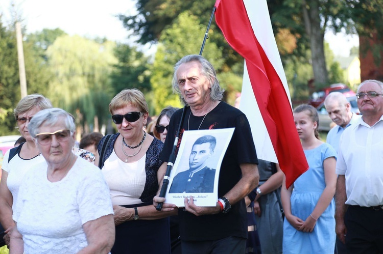 Pogrzeb Wiesława Budzika ps. "Roland"