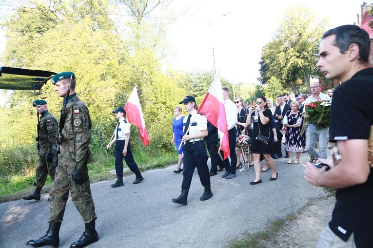 Pogrzeb Wiesława Budzika ps. "Roland"