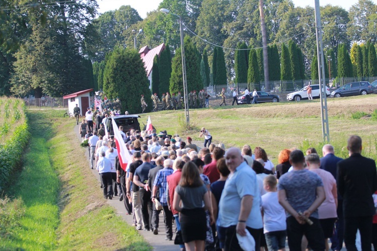 Pogrzeb Wiesława Budzika ps. "Roland"