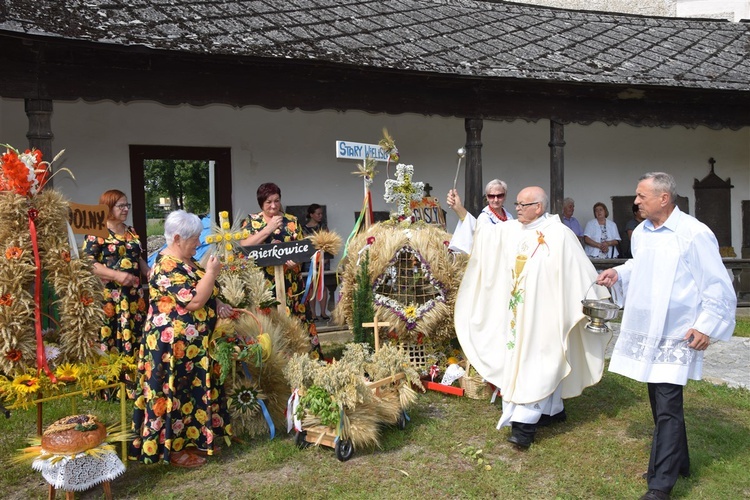 Gminne dożynki w Żelaźnie