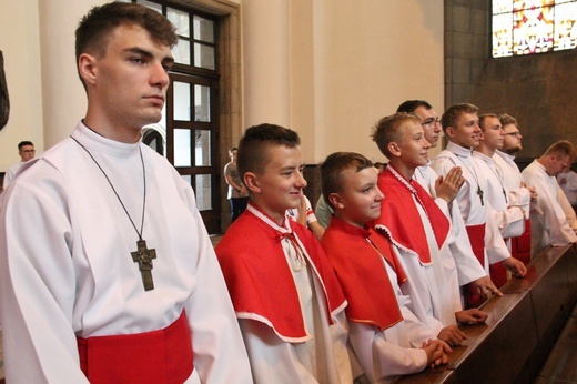 Pielgrzymka ministrantów do katedry w Katowicach