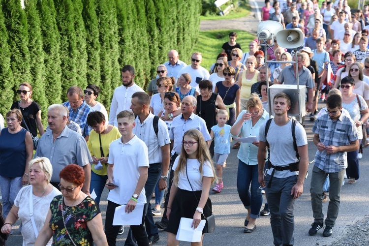 Droga Krzyżowa na górę Kożuch