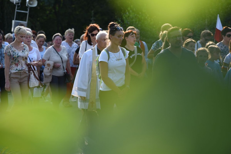 Droga Krzyżowa na górę Kożuch