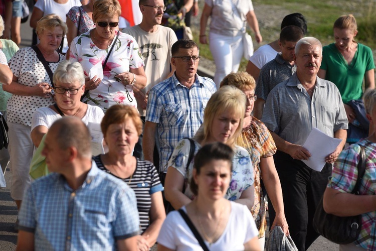 Droga Krzyżowa na górę Kożuch