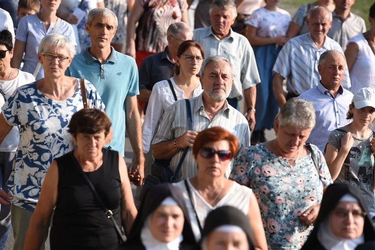 Droga Krzyżowa na górę Kożuch