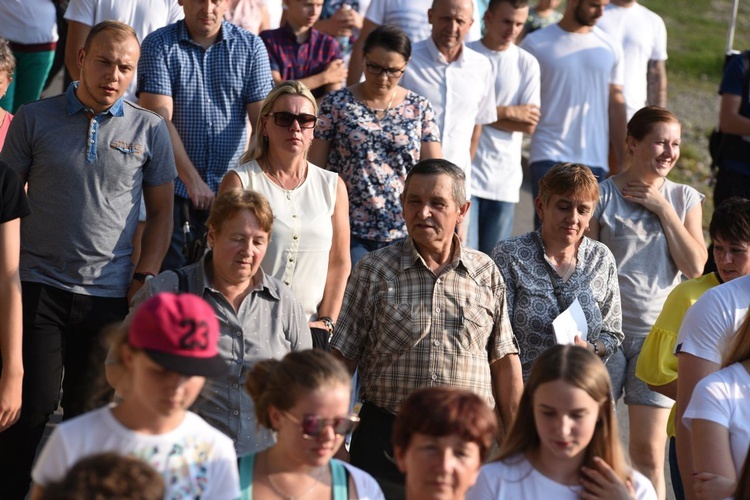 Droga Krzyżowa na górę Kożuch