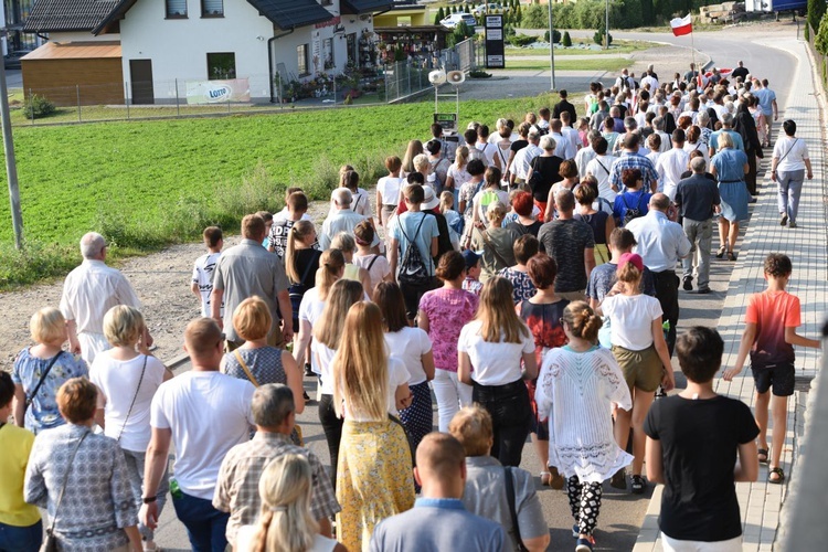 Droga Krzyżowa na górę Kożuch