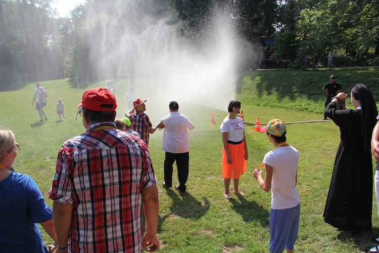 10. Pielgrzymka chorych, niepełnosprawnych i ich opiekunów do Henrykowa