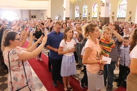 Przed Mszą św. członkowie Ruchu Światło–Życie podjęli Krucjatę Wyzwolenia Człowieka.