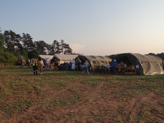 Piknik historyczny "Różne drogi wolności"