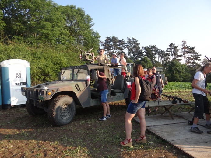 Piknik historyczny "Różne drogi wolności"