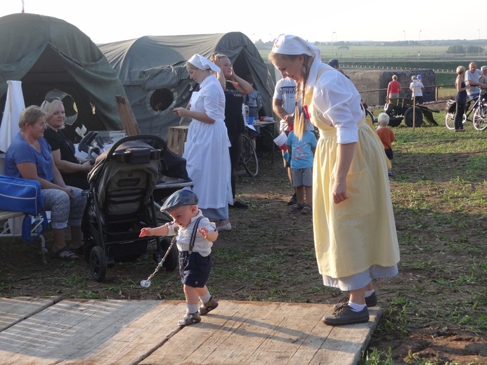 Piknik historyczny "Różne drogi wolności"