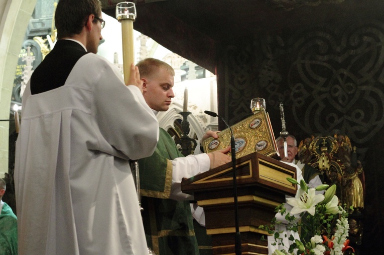 Obchody 80. rocznicy wybuchu II wojny światowej - Msza św. na Wawelu