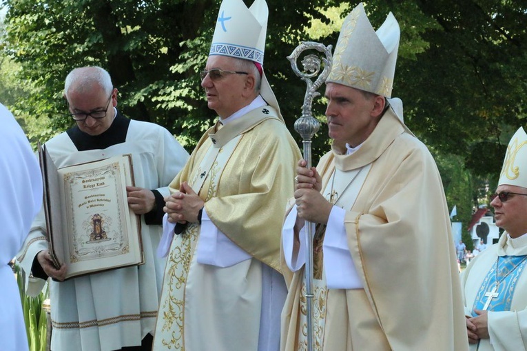 Uroczystości odpustowe w Wąwolnicy