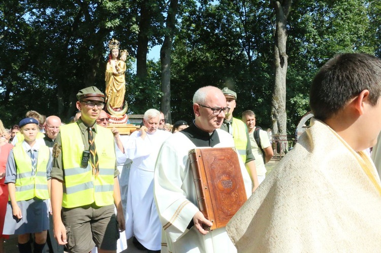 Uroczystości odpustowe w Wąwolnicy